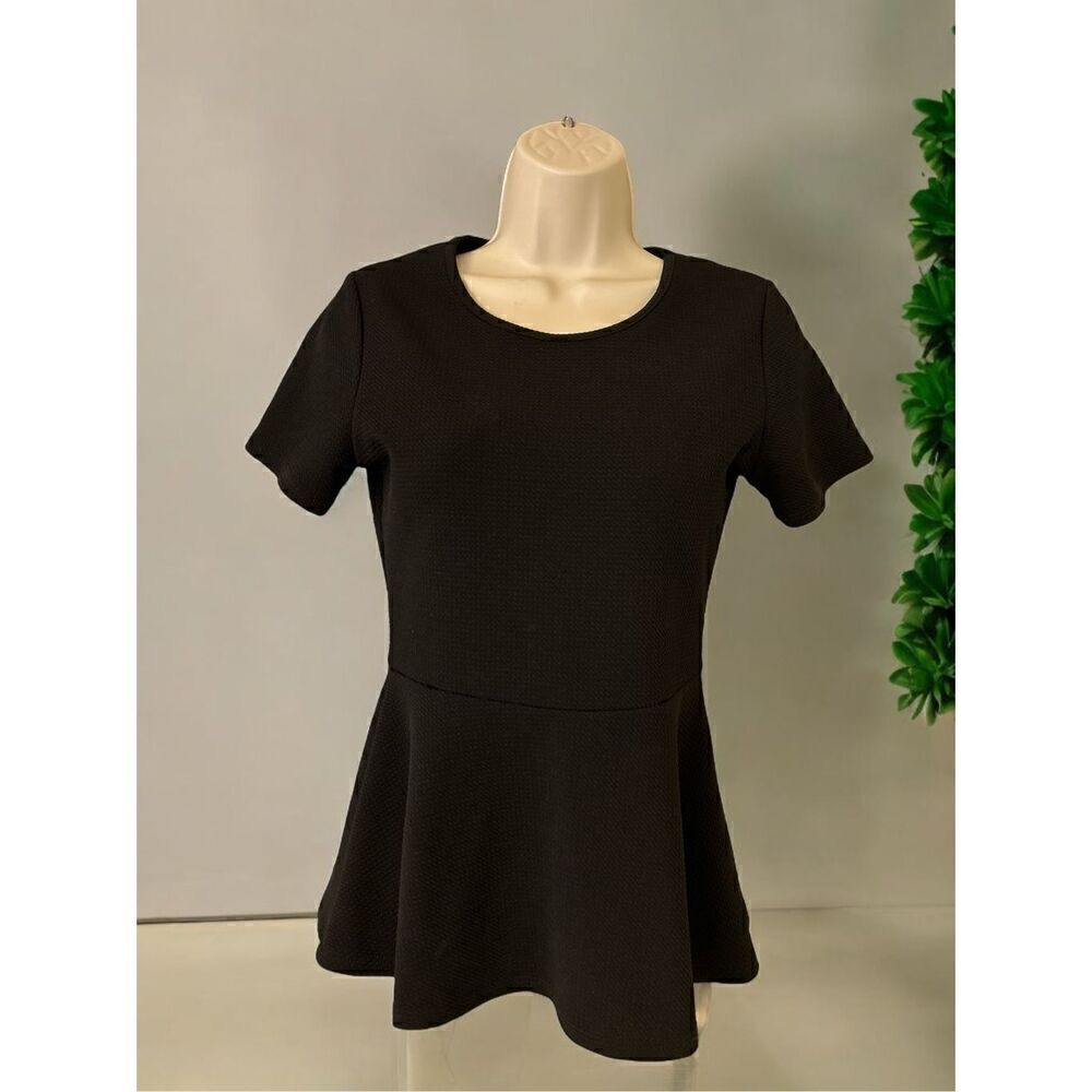 Caution to the Wind Womens Black Short Sleeve Peplum Blouse Size Small